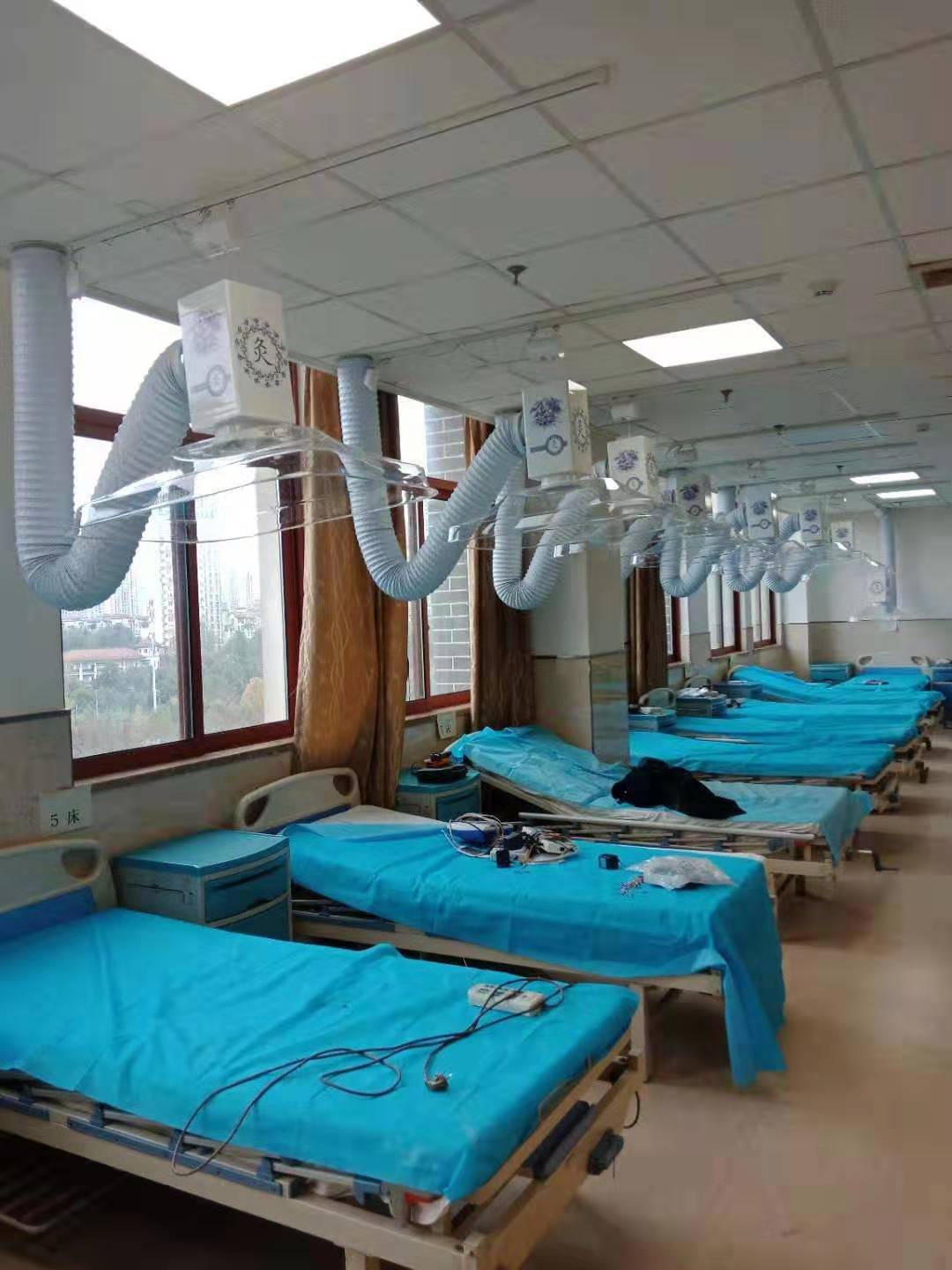 重慶醫(yī)院(華仔)艾灸排煙設(shè)備施工安裝